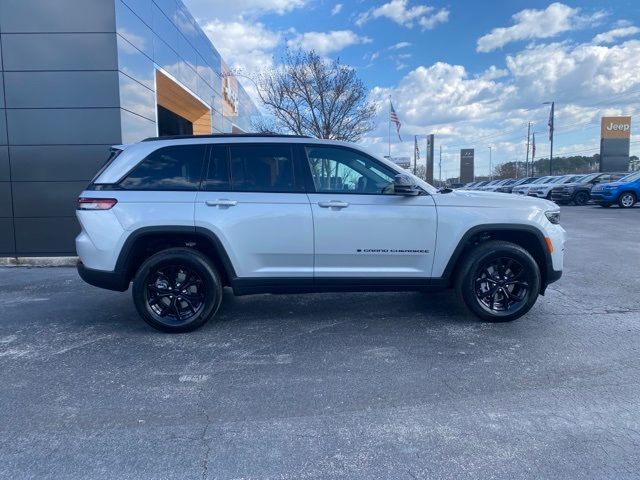 2024 Jeep Grand Cherokee Altitude