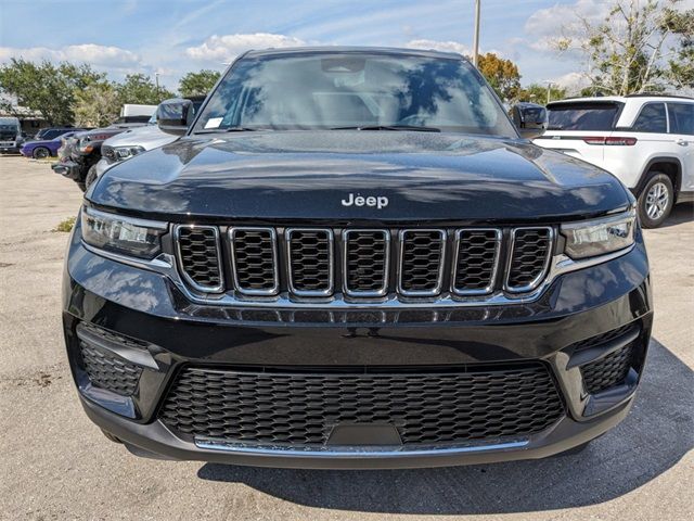 2024 Jeep Grand Cherokee Laredo X