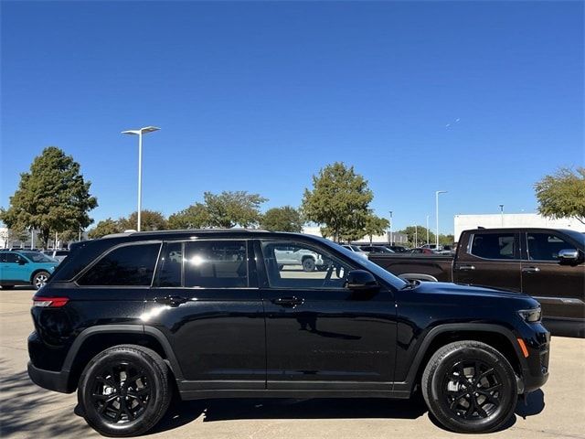 2024 Jeep Grand Cherokee Altitude