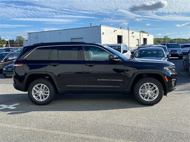 2024 Jeep Grand Cherokee Laredo X