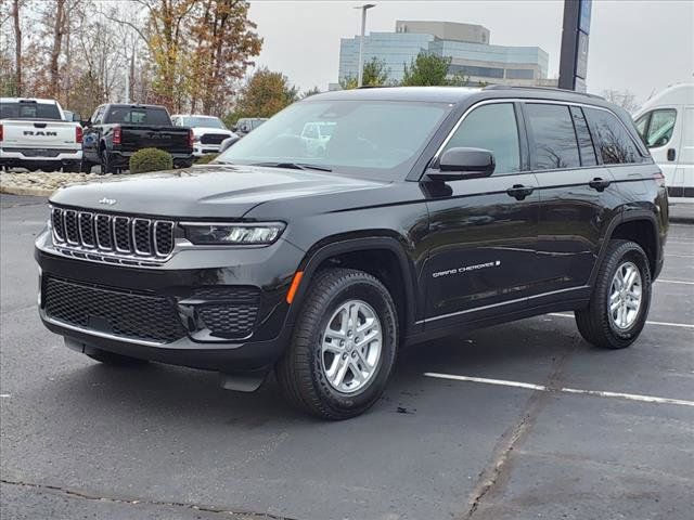 2024 Jeep Grand Cherokee Laredo