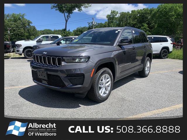 2024 Jeep Grand Cherokee Laredo