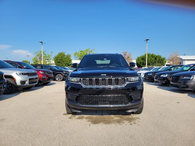 2024 Jeep Grand Cherokee Laredo