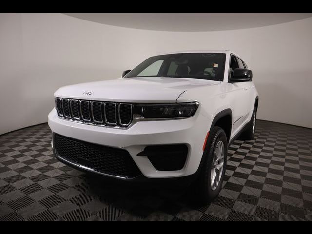 2024 Jeep Grand Cherokee Laredo X