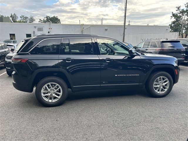 2024 Jeep Grand Cherokee Laredo X