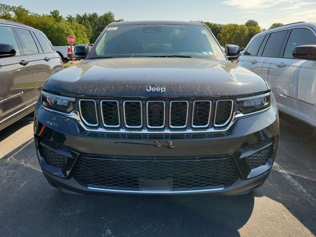 2024 Jeep Grand Cherokee Laredo