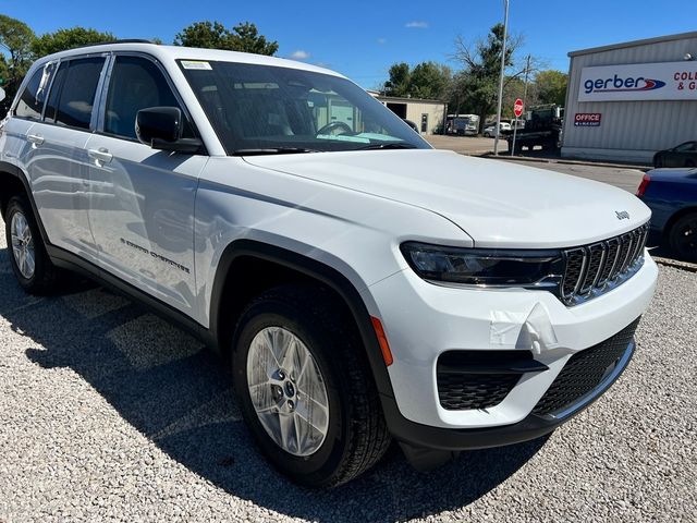 2024 Jeep Grand Cherokee Laredo X