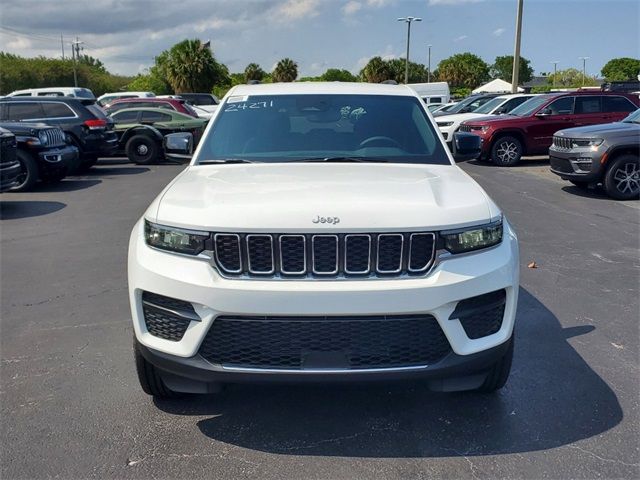 2024 Jeep Grand Cherokee Laredo