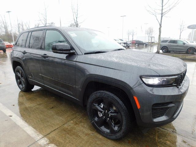 2024 Jeep Grand Cherokee Altitude