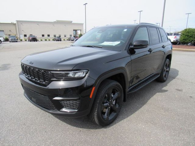 2024 Jeep Grand Cherokee Altitude