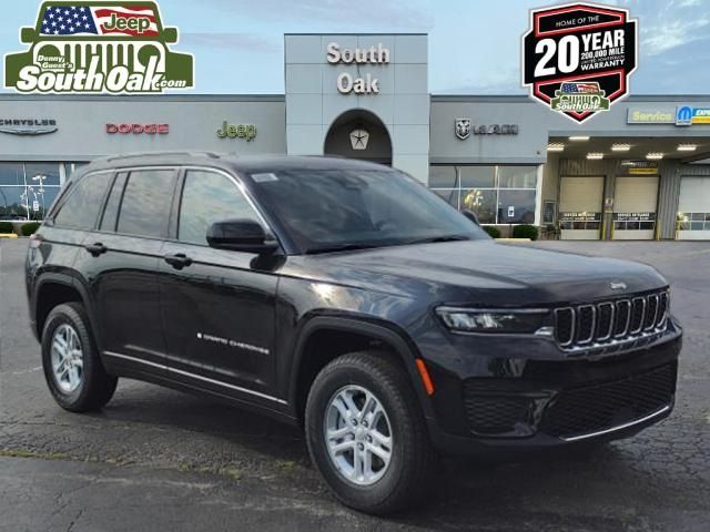 2024 Jeep Grand Cherokee Laredo