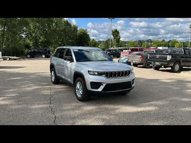 2024 Jeep Grand Cherokee Laredo X