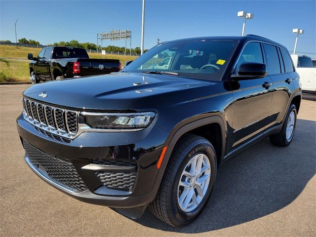 2024 Jeep Grand Cherokee Laredo X