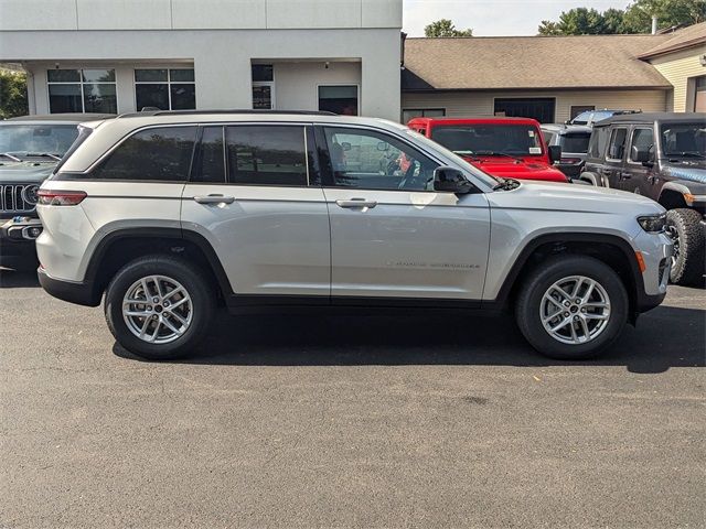 2024 Jeep Grand Cherokee Laredo X