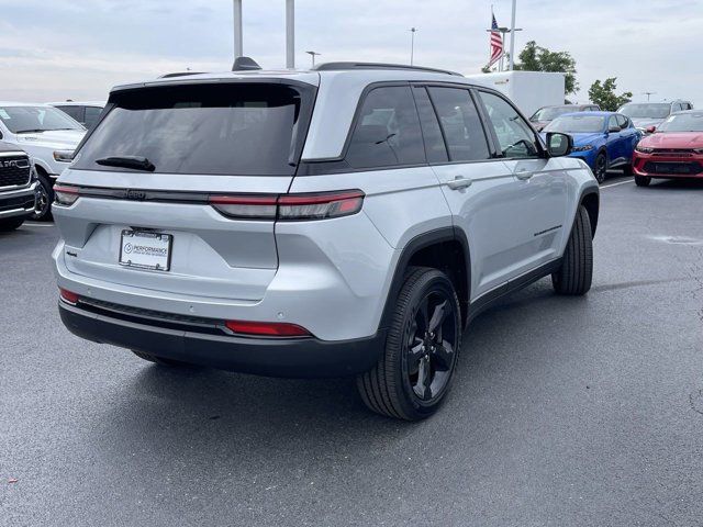 2024 Jeep Grand Cherokee Altitude