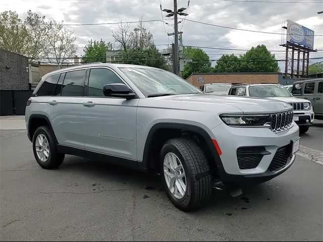 2024 Jeep Grand Cherokee Laredo X