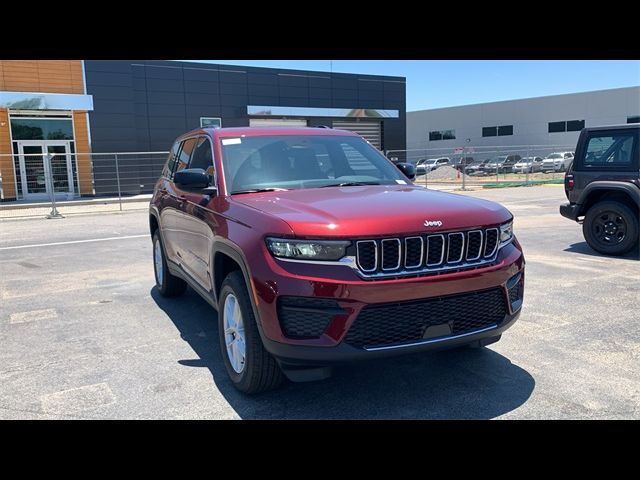 2024 Jeep Grand Cherokee Laredo X