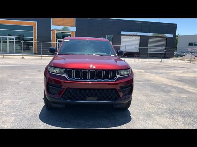 2024 Jeep Grand Cherokee Laredo X