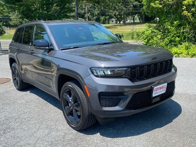 2024 Jeep Grand Cherokee Altitude