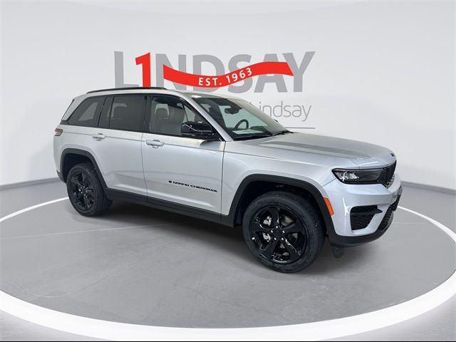 2024 Jeep Grand Cherokee Altitude