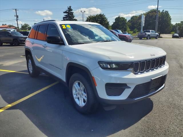 2024 Jeep Grand Cherokee Laredo