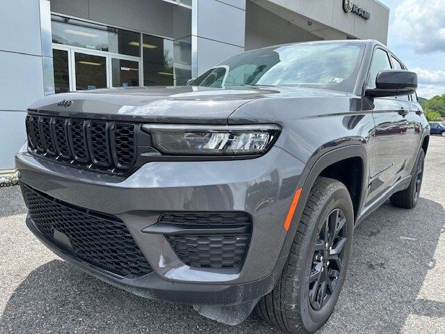 2024 Jeep Grand Cherokee Altitude