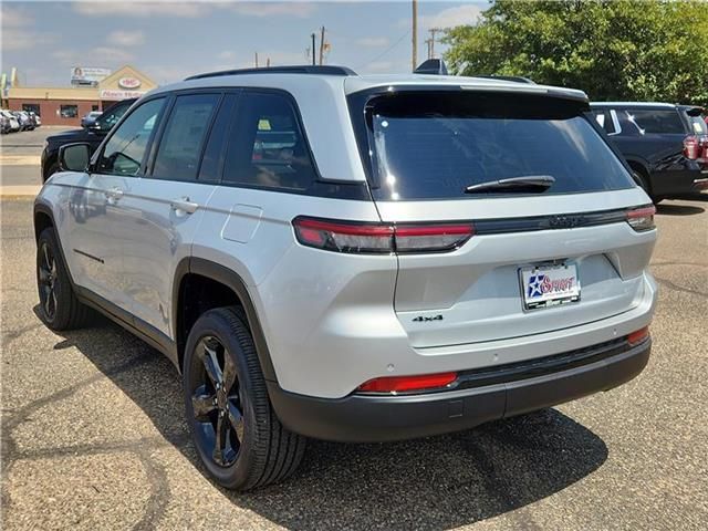 2024 Jeep Grand Cherokee Altitude