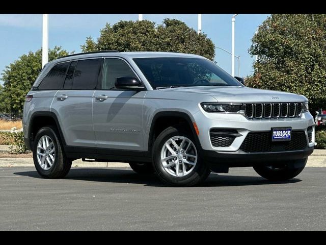 2024 Jeep Grand Cherokee Laredo X