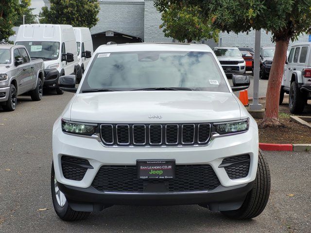 2024 Jeep Grand Cherokee Laredo X