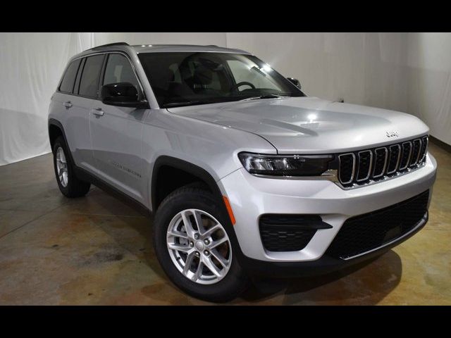 2024 Jeep Grand Cherokee Laredo X