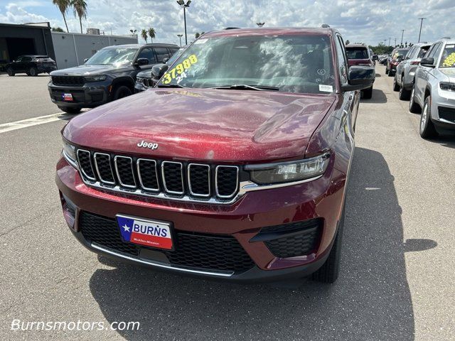 2024 Jeep Grand Cherokee Laredo X