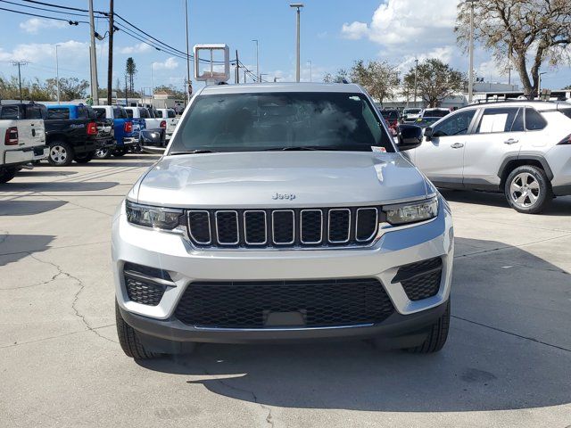 2024 Jeep Grand Cherokee Laredo X