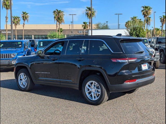 2024 Jeep Grand Cherokee Laredo X