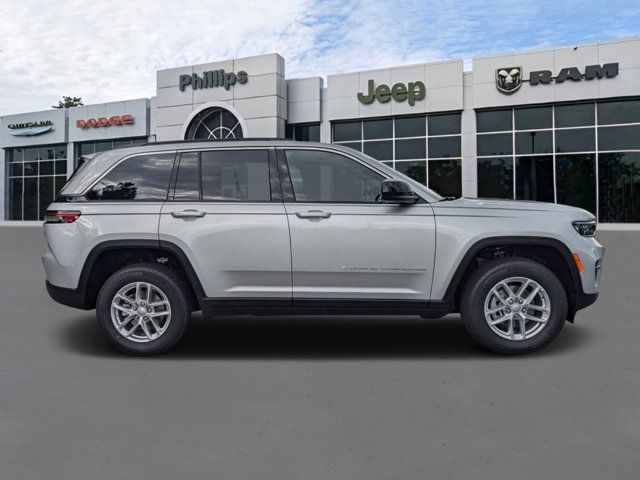 2024 Jeep Grand Cherokee Laredo X