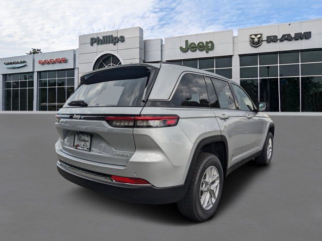 2024 Jeep Grand Cherokee Laredo X