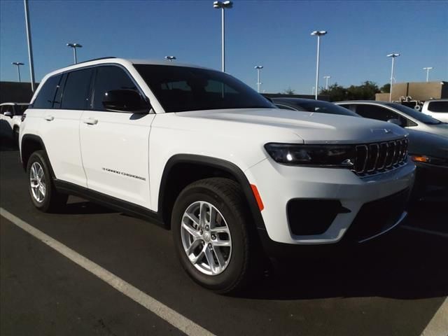 2024 Jeep Grand Cherokee Laredo X