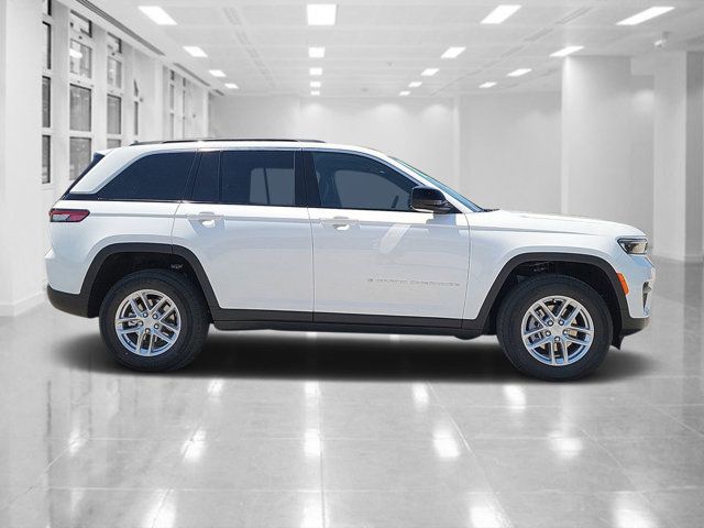 2024 Jeep Grand Cherokee Laredo X