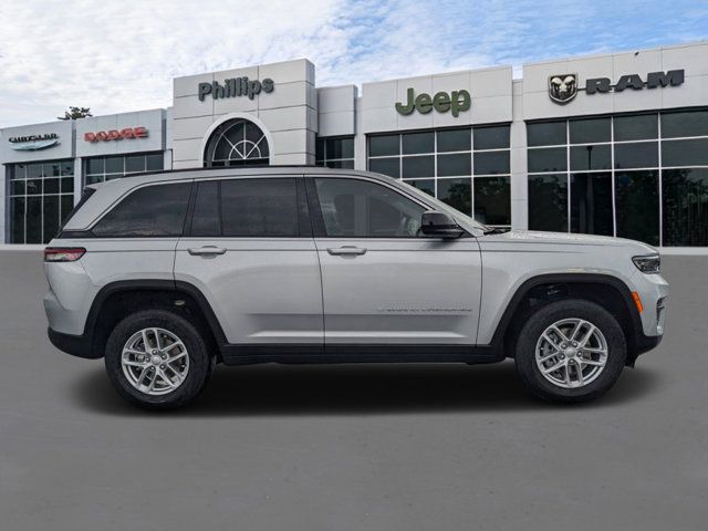 2024 Jeep Grand Cherokee Laredo X