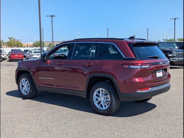 2024 Jeep Grand Cherokee Laredo X