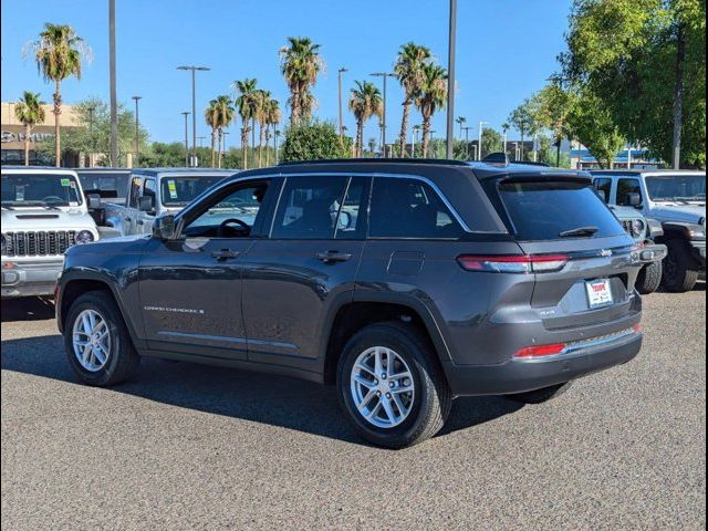 2024 Jeep Grand Cherokee Laredo X