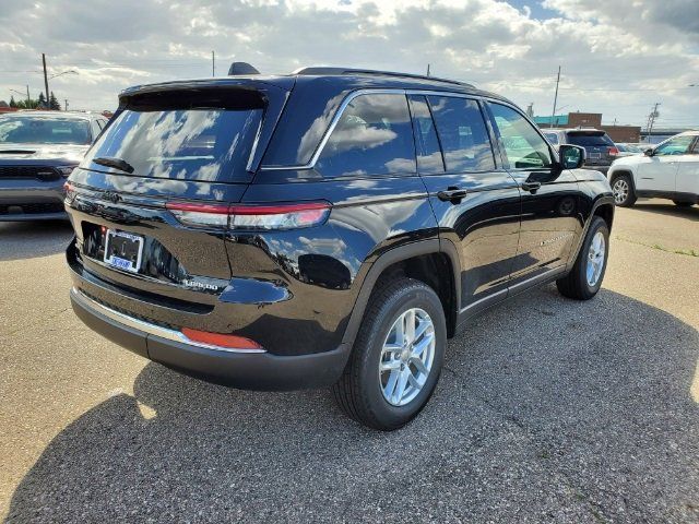 2024 Jeep Grand Cherokee Laredo X