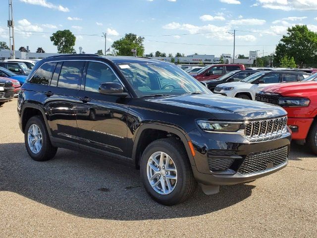 2024 Jeep Grand Cherokee Laredo X