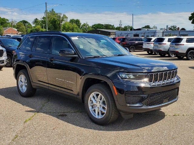 2024 Jeep Grand Cherokee Laredo X