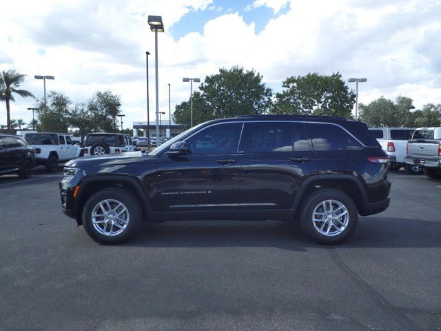 2024 Jeep Grand Cherokee Laredo X