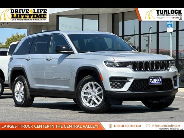 2024 Jeep Grand Cherokee Laredo X