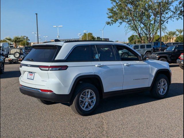 2024 Jeep Grand Cherokee Laredo X