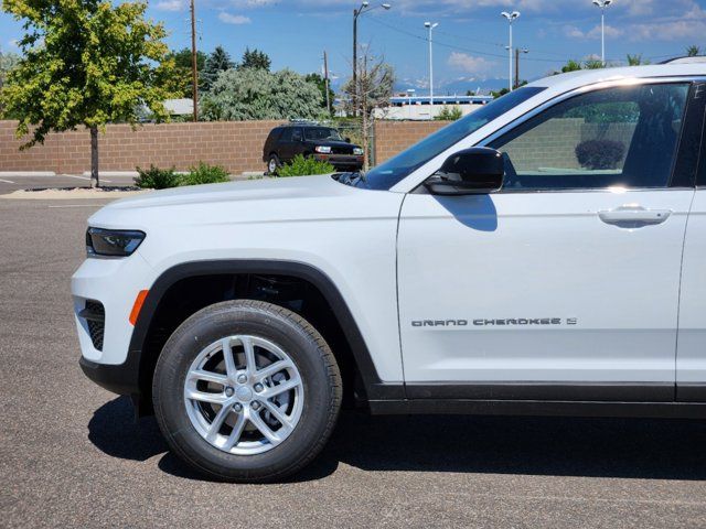 2024 Jeep Grand Cherokee Laredo X