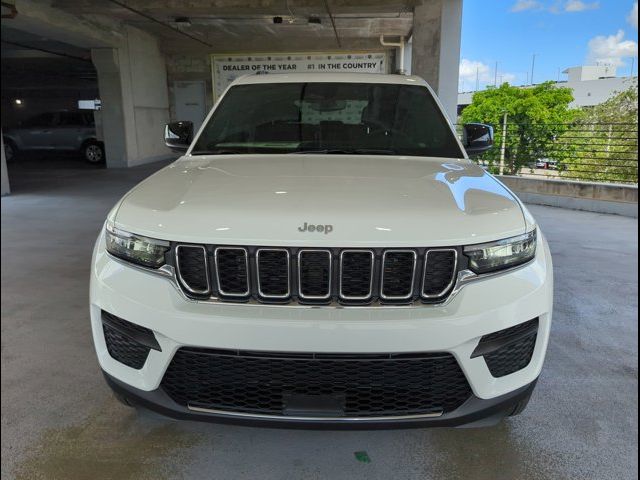 2024 Jeep Grand Cherokee Laredo X