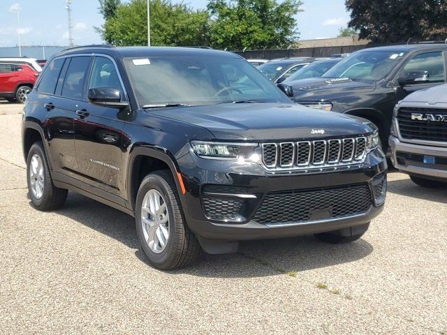 2024 Jeep Grand Cherokee Laredo X