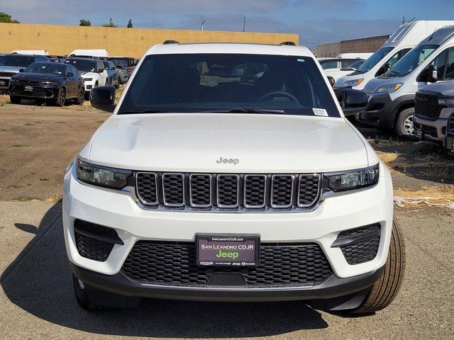 2024 Jeep Grand Cherokee Laredo X